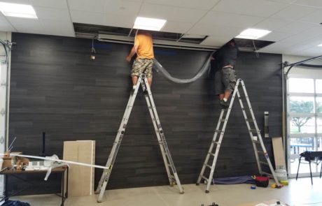 Mechanical screen install